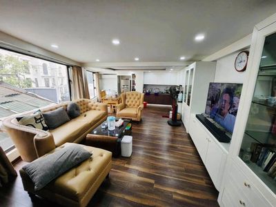 Nhà nguyên căn Võ Chí Công, Tây Hồ, có gara ô tô