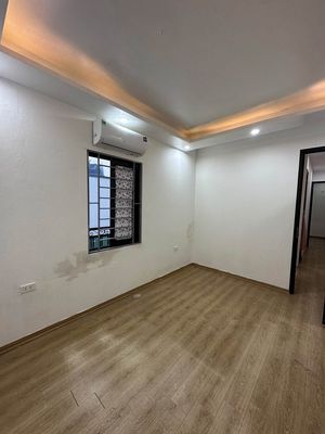 Cho thuê nhà Bùi Xương Trạch, 2 tầng, 3 ngủ
