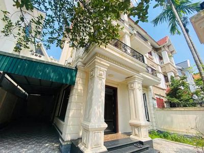 Cho thuê biệt thự 4 tầng full nội thất tại Việt Hưng, Long Biên