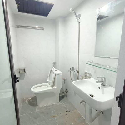 Cho thuê nhà nguyên căn Vĩnh Hưng, 5 tầng, 3 ngủ