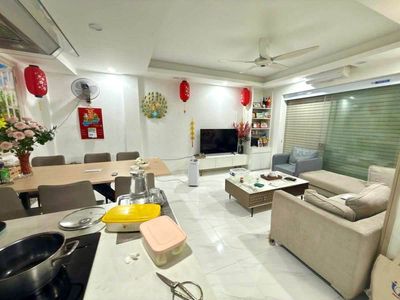 Bán nhà dân xây gần lò đúc, 50m2, 10.5 tỷ