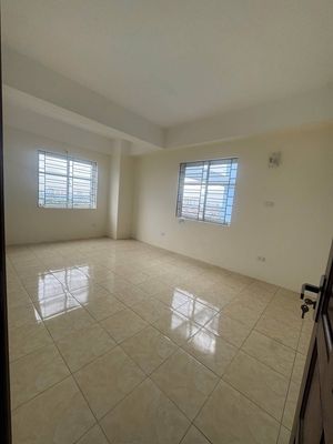 Bán căn hộ Hồ Đền Lừ, 2 ngủ, giá nhỉnh 3 tỷ