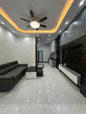 Bán nhà khương đình. thanh xuân. 6 tầng thang máy. giá 8,9 tỷ