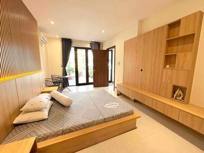 Cho thuê nhà nguyên căn 3 tầng lô góc MT Trưng Nữ Vương