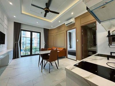 Căn hộ cao cấp | 1 Phòng ngủ , Ban công thoáng | View toàn thành phố — ảnh 1