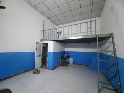Phòng *** 30m2 có gác, máy lạnh hẻm 652 Quốc Lộ 13 gần Vạn Phúc — ảnh 1