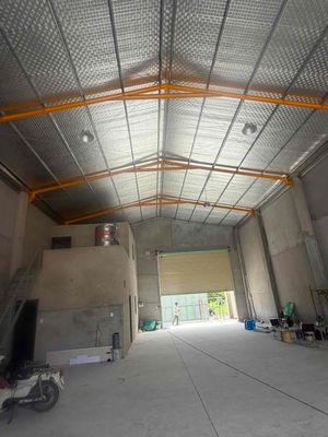 Cho thuê 1200m2 kv nhà xưởng hm giá 36tr/ tháng .