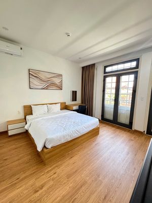 Cho thuê căn hộ 1 phòng ngủ mới- Ban công- Ngay Thanh Khê