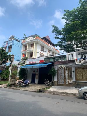 Đất 2 mặt tiền bình phú view công viên 184m2 (8x23)