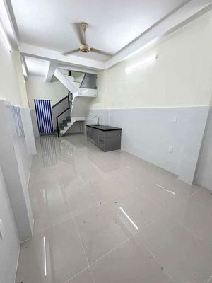 Nhà hà tôn quyền