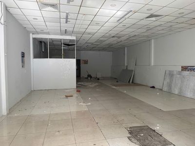 cho thuê nhà MT an dương vương 8x20 trệt thông suốt