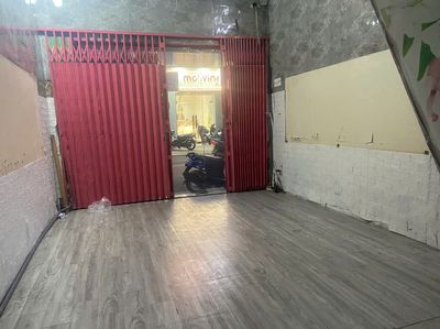 Cho thuê nhá tân phú 24m2-8 tr