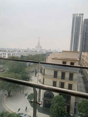 Cho thuê căn hộ 1N+ H3 full nội thất, view Phố đi bộ + VinUni