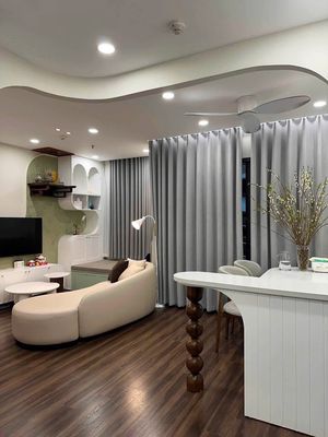 Bán căn hộ 64m2, 2PN, full nội thất tại Vinhomes Smart City