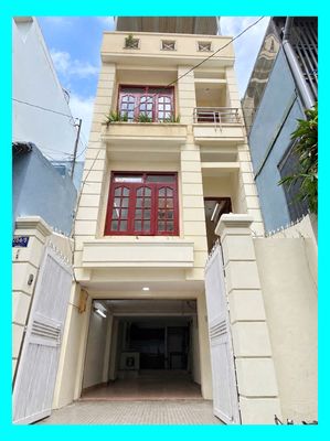 Nhà NC Hoàng Hoa Thám 4x18m 1 Trệt 2 Lầu 3 Phòng Ngủ Sân thượng