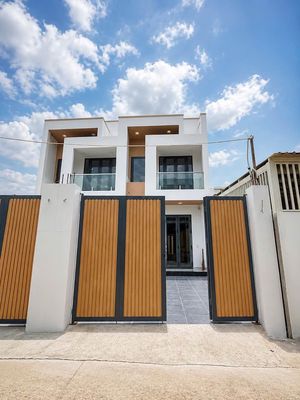 Bán Nhà Trệt Lầu Tương Bình Hiệp, Thủ Dầu Một, 2 Tỷ 980