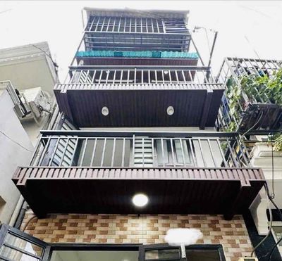 Nhà 4 tầng phạm văn đồng sát bình thạnh- có sân thượng- hẻm to dân trí