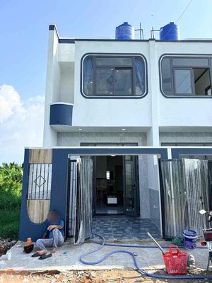 Nhà Bán Mới Xây — ảnh 1
