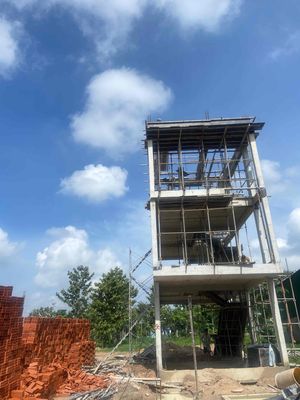 Bán nhà mới xây 5x30 có 3 mặt tiền ngay chợ hoà phú tp mơi — ảnh 1