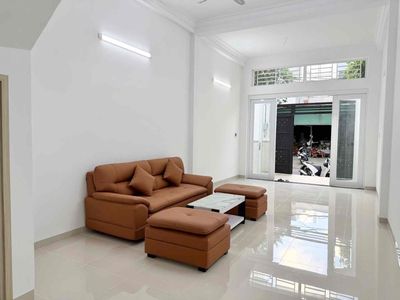 Bán nhà mặt tiền đường 45 quận 7 — ảnh 1