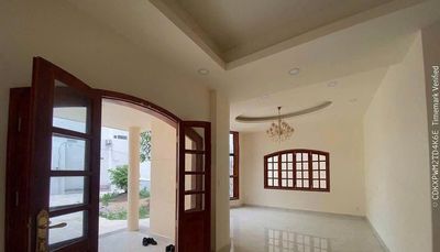 Cho thuê nhà 7x20 3 lầu đường Sư Vạn Hạnh Q.10 — ảnh 1