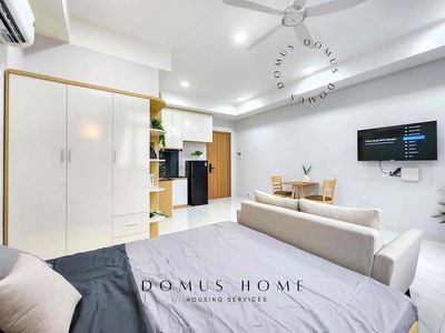 Studio full nội thất, ban công, cửa sổ to thoáng mát ngay trung tâm q7 — ảnh 1