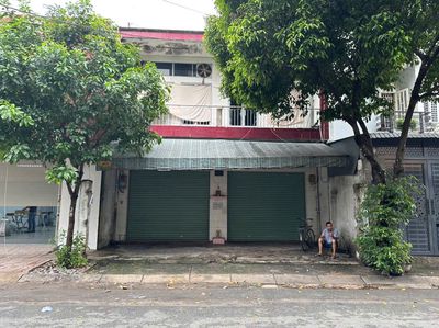 NHÀ BÁN Tại 98-100, Phố Nguyễn Văn Tố, Phường Tân Thành, Q.Tân Phú,HCM — ảnh 1