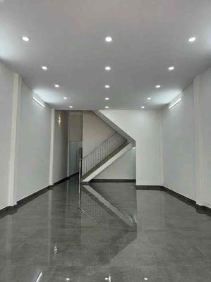Cho thuê nhà mặt tiền Bình Lợi, p13, BT. DT 5x22m. Giá 22tr/tháng — ảnh 1