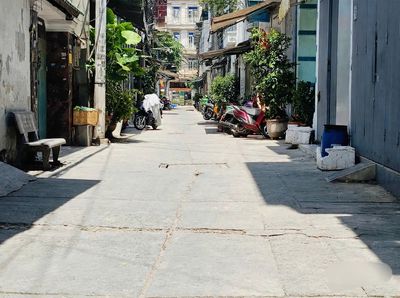 Bán nhà btct - 3 tầng hxh - đường số 4 - bình tân — ảnh 1