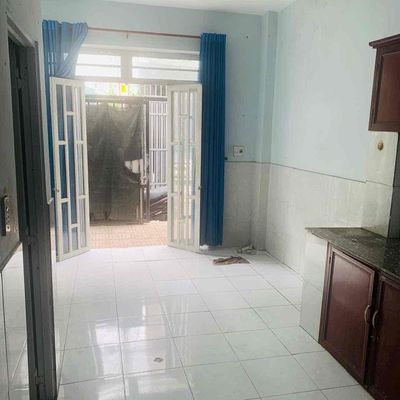 Nhà cho thuê nguyên căn 2pn có máy năng lượng mặt trời — ảnh 1