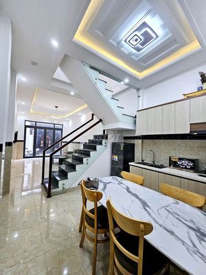 Cho thuê nhà nguyên căn 3pn full nội thất nguyễn hoàng hải châu — ảnh 1