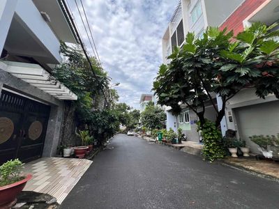 Bán Nhà 4 Tầng Đường Xe Tải Đặng Văn Bi - Thủ Đức — ảnh 1