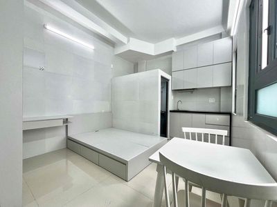 Căn hộ mini cửa sổ trời thoáng mát ngay trịnh đình trọng - đầm sen — ảnh 1