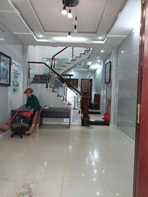 Nhà 2Tầng | 4x16m | Sát CHỢ HIỆP BÌNH | Hẻm Oto 5M — ảnh 1