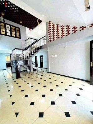Hẻm Xe Tải Vườn Lài. 8x20m 2 Lầu 5PN,3WC. Giá Rẽ — ảnh 1