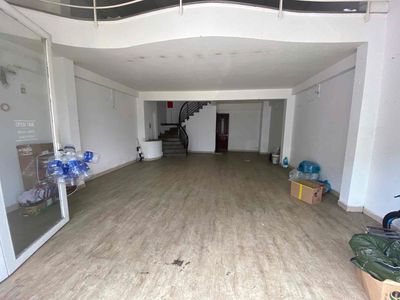 Cho thuê nhà mặt tiền hoa cau phú nhuận 60m2 5 tầng 25tr/th. — ảnh 1