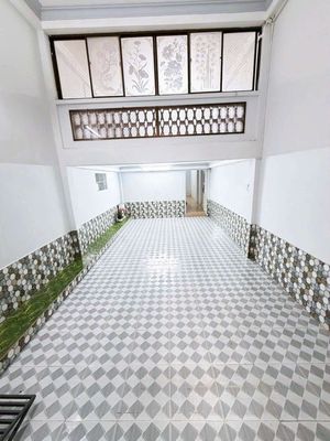 Thạch Lam. Tân Phú. Gần trường đồng khởi (3pn, 2wc). Dtsd 200m2 — ảnh 1