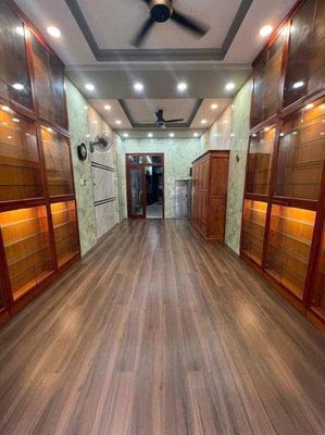 Cho thuê nhà mặt tiền quận 5 – ngay chợ thuốc triệu quang phục - 40t — ảnh 1