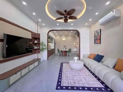 Cho thuê nhà đẹp 4 tầng : yên bái , 4 pn , 5 wc — ảnh 1
