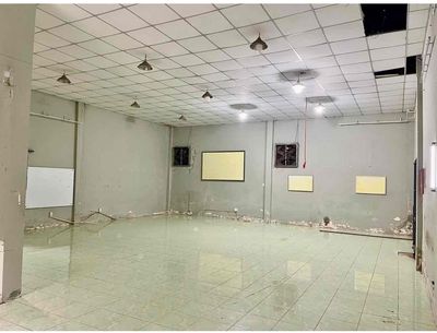 Kho xưởng 220m2 Ql13 liền kề Vạn Phúc — ảnh 1