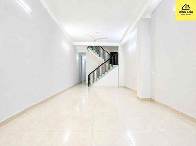 Cho thuê Nguyên căn Bên Hông Đại Học Hồng Bàng — ảnh 1
