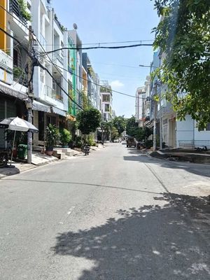 Nhà MT đường số 64, khu Bình Phú, 4x18m, 3.5 tấm, gần công viên — ảnh 1