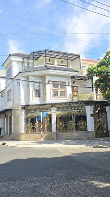 Cho thuê Biệt Thự 2 mặt tiền khu An sương DT 8 x15 1 trệt 2Lầu4PN 3WS — ảnh 1