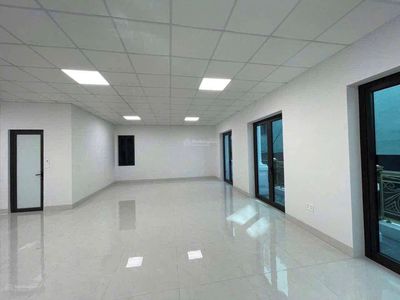 Ngô gia tự – mbkd 190m² – mt 10m – 16tr/tháng — ảnh 1