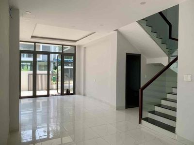 Cho thuê nhà Đông Tăng Long, nội thất cơ bản,160m2 — ảnh 1