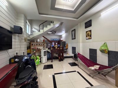 Nhà mặt tiền đường bà hom – 4 tầng – 60m² – phù hợp ở và kinh doanh — ảnh 1