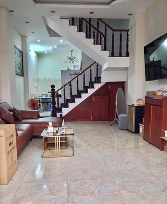Cho thuê nhà 2 lầu 4pn 3wc hẻm xe hơi giá 13tr — ảnh 1