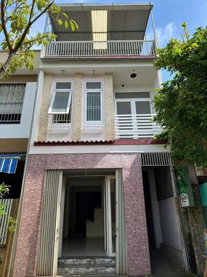 Cho thuê nhà 2 tầng: đường nguyễn thành ý - 3 phòng ngủ - 10tr — ảnh 1