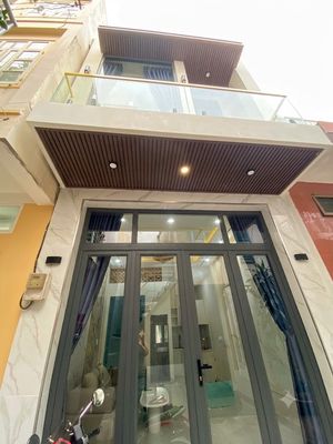 Nhà mới đẹp, trệt lầu, 2pn, khu dân trí cao, sát bàu cát, giá 4.68t — ảnh 1