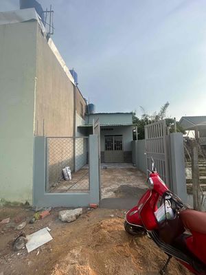 Nhà diện tích 4x15 1 trệt 1 lững giá 360 triệu Cách cầu lớn Hóc môn 4 — ảnh 1